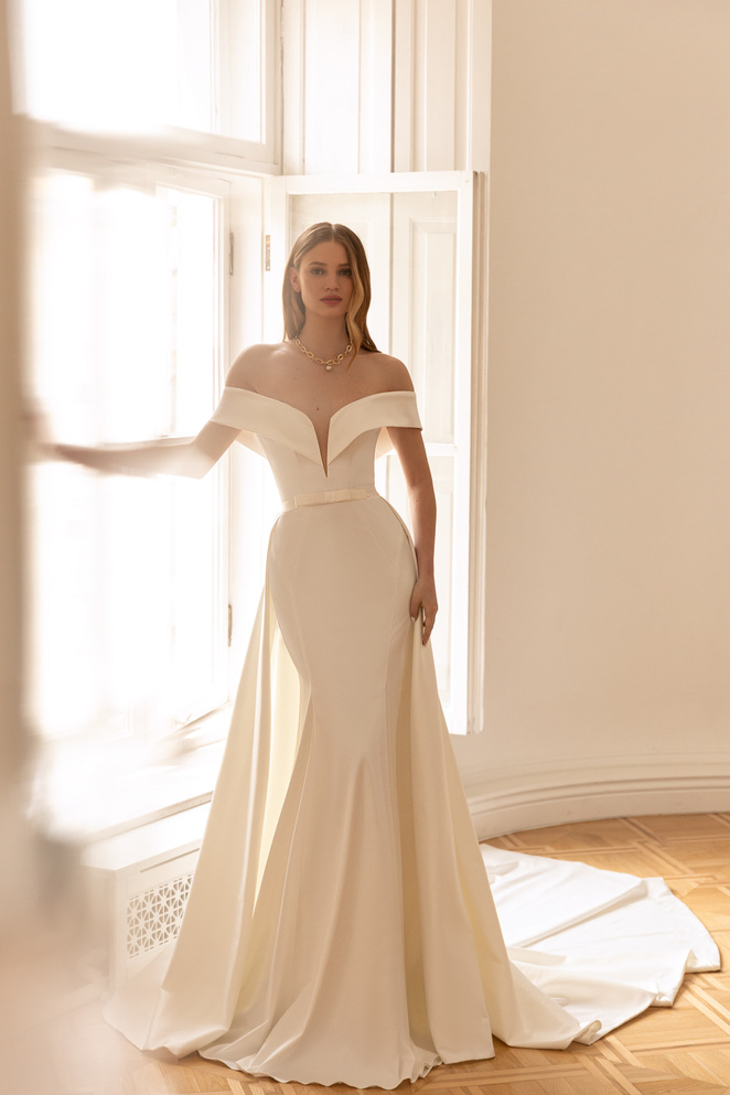 Купить свадебное платье «Рената» Евы Лендел из коллекции 2022 в «Мэри Трюфель»
