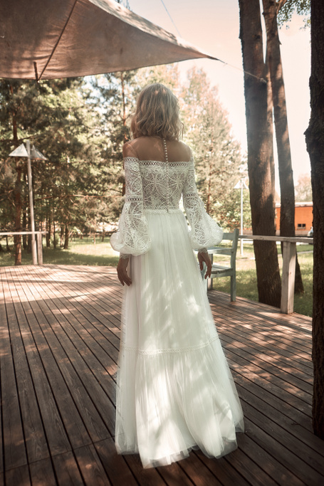 Свадебное платье Тэрция Кукла — купить в Екатеринбурге платье Тэрция из коллекции Коллекция 2021