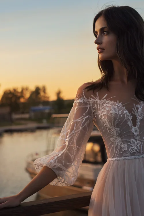 Купить свадебное платье «Лейла» Натальи Романовой из коллекции 2019 в салоне свадебных платьев Лейла