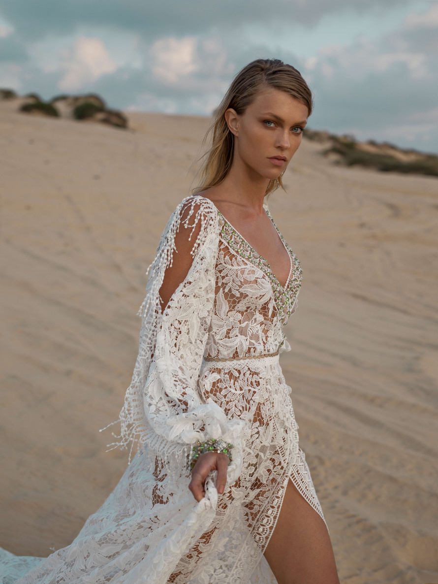Купить свадебное платье «Омриш» Рара Авис из коллекции Вайлд Соул 2019 года в салоне свадебных платьев
