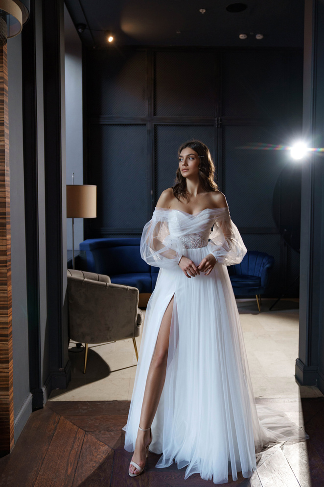 Купить свадебное платье «Асия» Сониа Солей Эир из коллекции 2023 года в салоне «Мэри Трюфель»