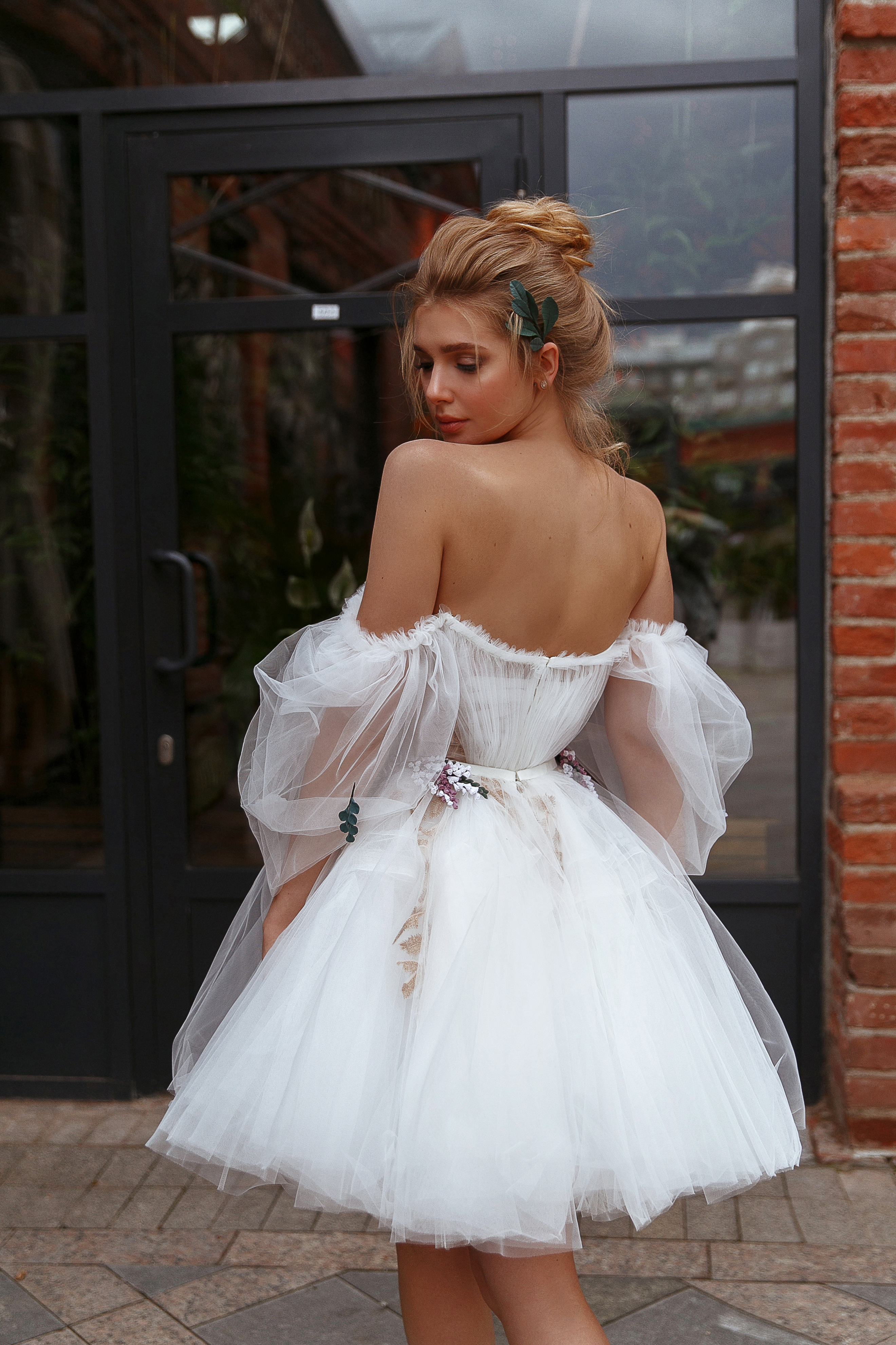 Купить короткое свадебное платье «Леви» Рара Авис из коллекции Флорал Парадайз 2018 года в салоне свадебных платьев
