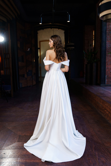 Купить свадебное платье «Аида» Сониа Солей Эир из коллекции 2023 года в салоне «Мэри Трюфель»