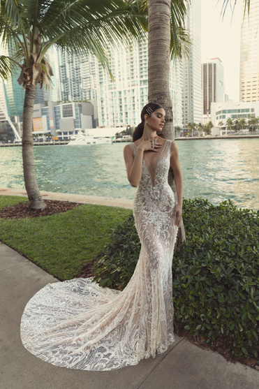 Купить свадебное платье «Аврора» Кристал Дизайн из коллекции 2020 в салоне