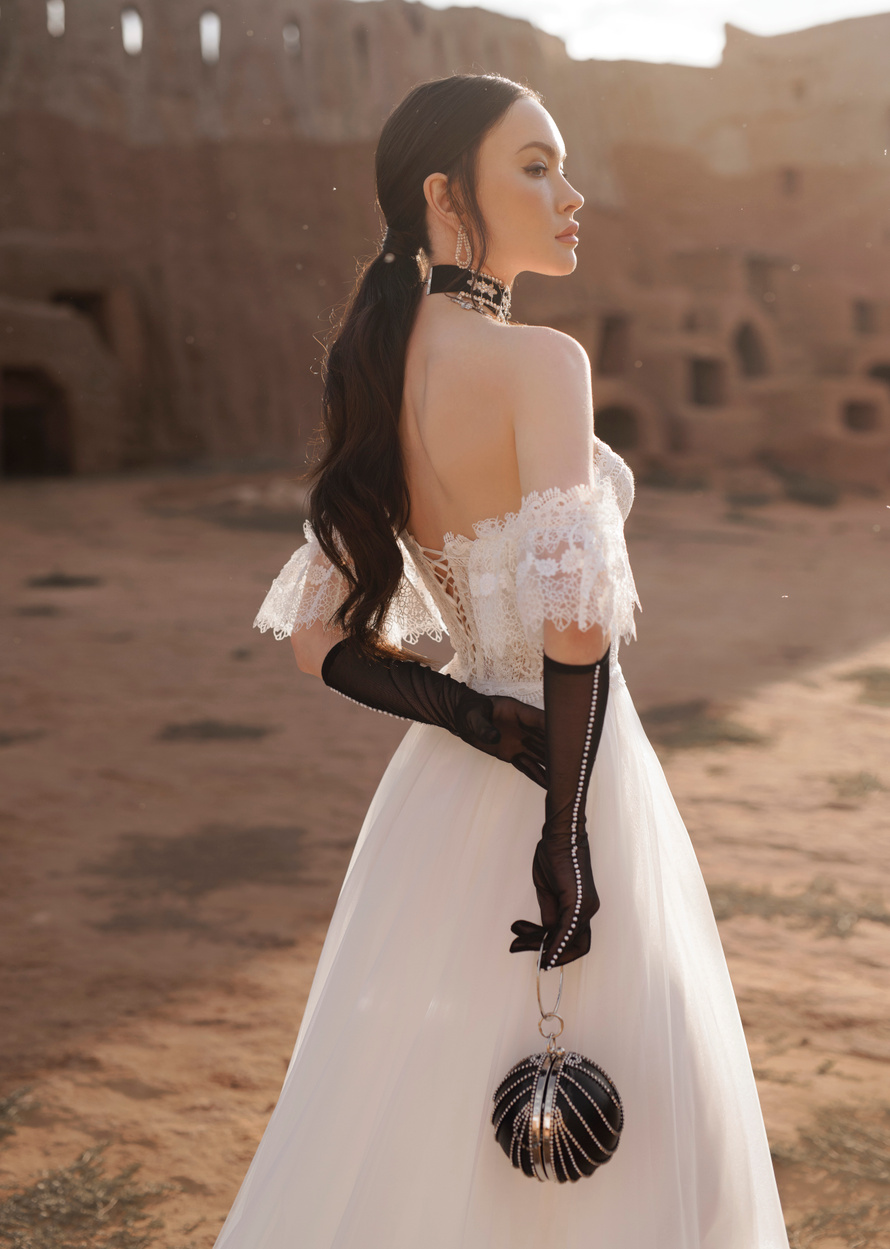 Купить свадебное платье «Сандра» Кукла из коллекции Азия 2023 года в салоне «Мэри Трюфель»