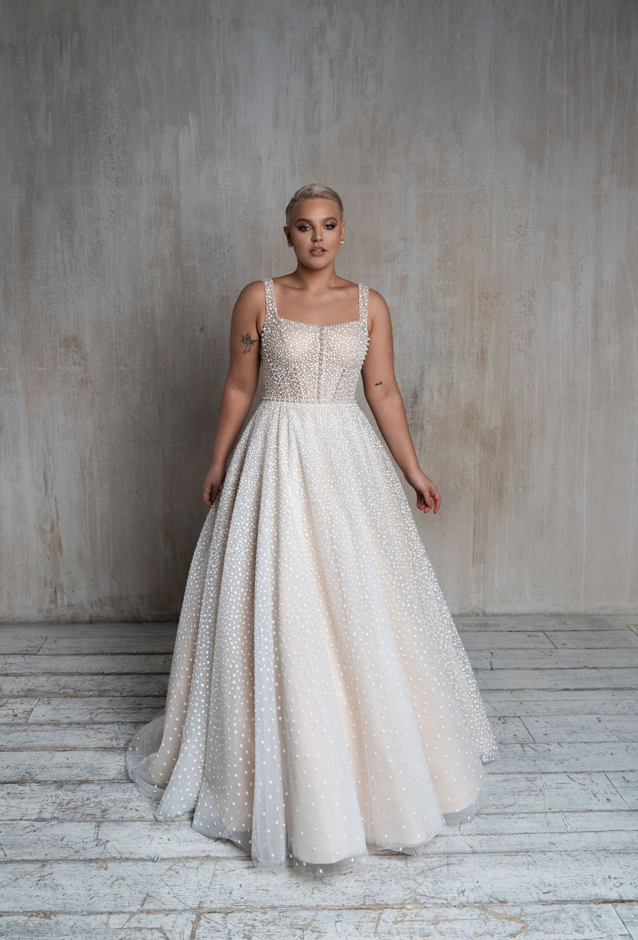 25 лучших свадебных платьев большого размера