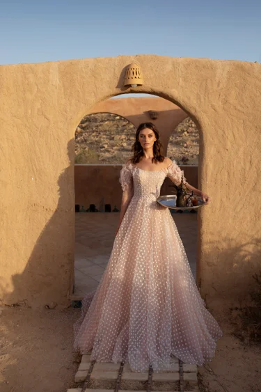 Купить свадебное платье «Эжения» Татьяны Каплун из коллекции «Десерт Пешн 2020» в салоне свадебных платьев Эжения