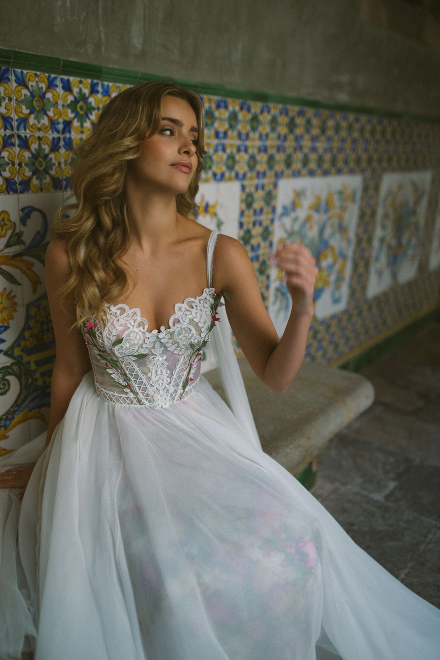 Купить свадебное платье «Гранита» Рара Авис из коллекции Дольче Вита 2023 года в салоне «Мэри Трюфель»