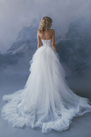 Купить свадебное платье «Соланж» Бламмо Биамо из коллекции Сказка 2022 года в салоне «Мэри Трюфель»