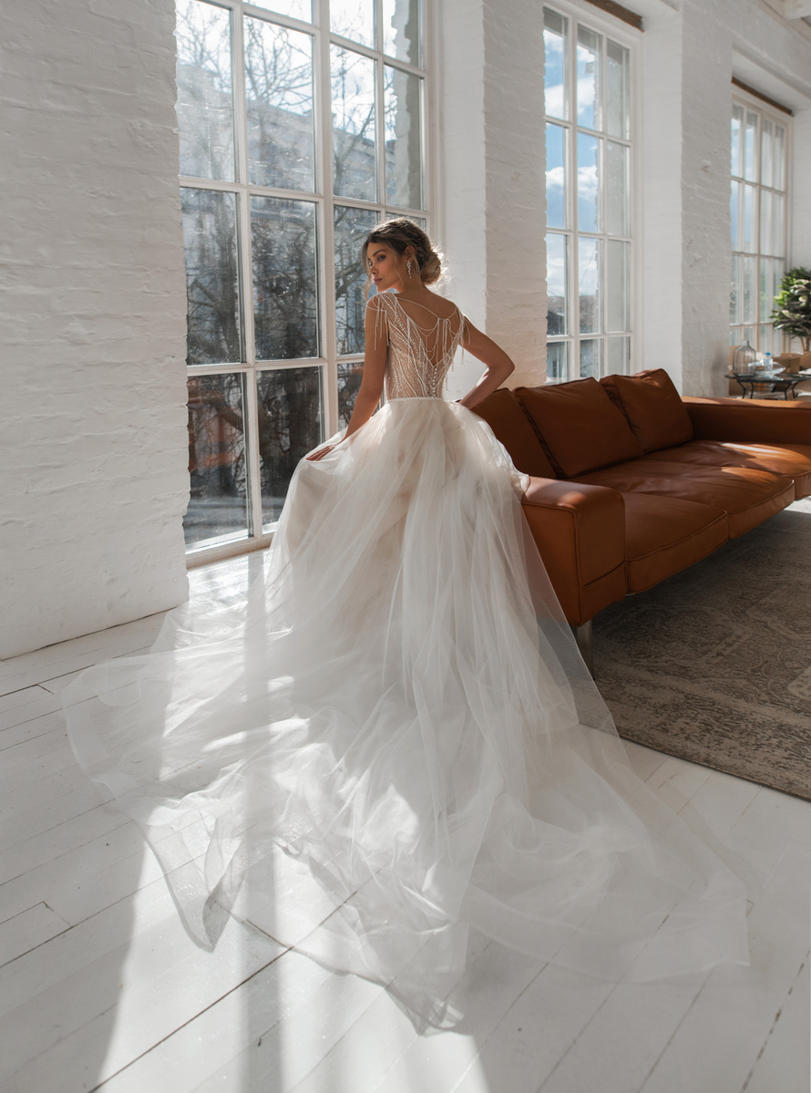Купить свадебное платье «Луа» Натальи Романовой из коллекции 2020 в салоне «Мэри Трюфель»