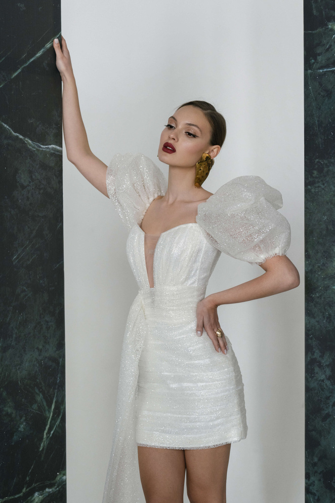 Купить свадебное платье «Рейкьявик Мини» Рара Авис из коллекции Гелекси 2022 года в салоне «Мэри Трюфель»