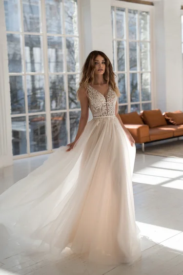 Купить свадебное платье «Саванна» Натальи Романовой из коллекции 2020 в салоне «Мэри Трюфель» Саванна