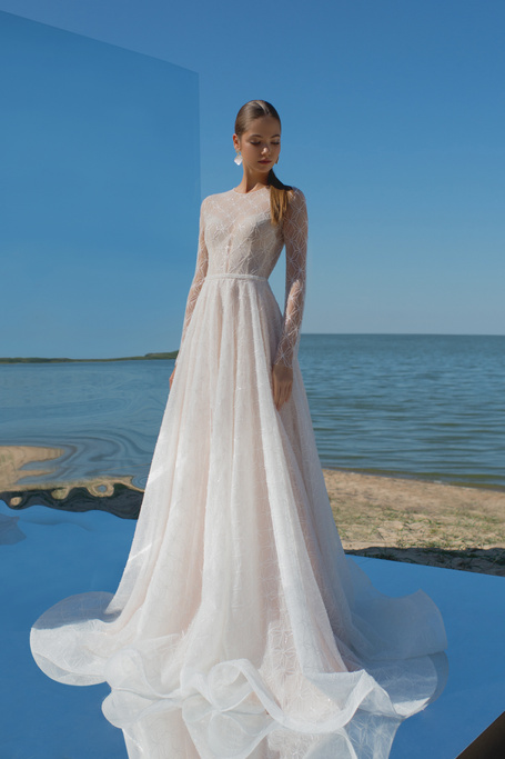   Свадебное платье «Вия Латтея» Strekkoza — купить в Краснодаре платье Вия Латтея из Nuvole Nella Sabbia Стреккоза 2020