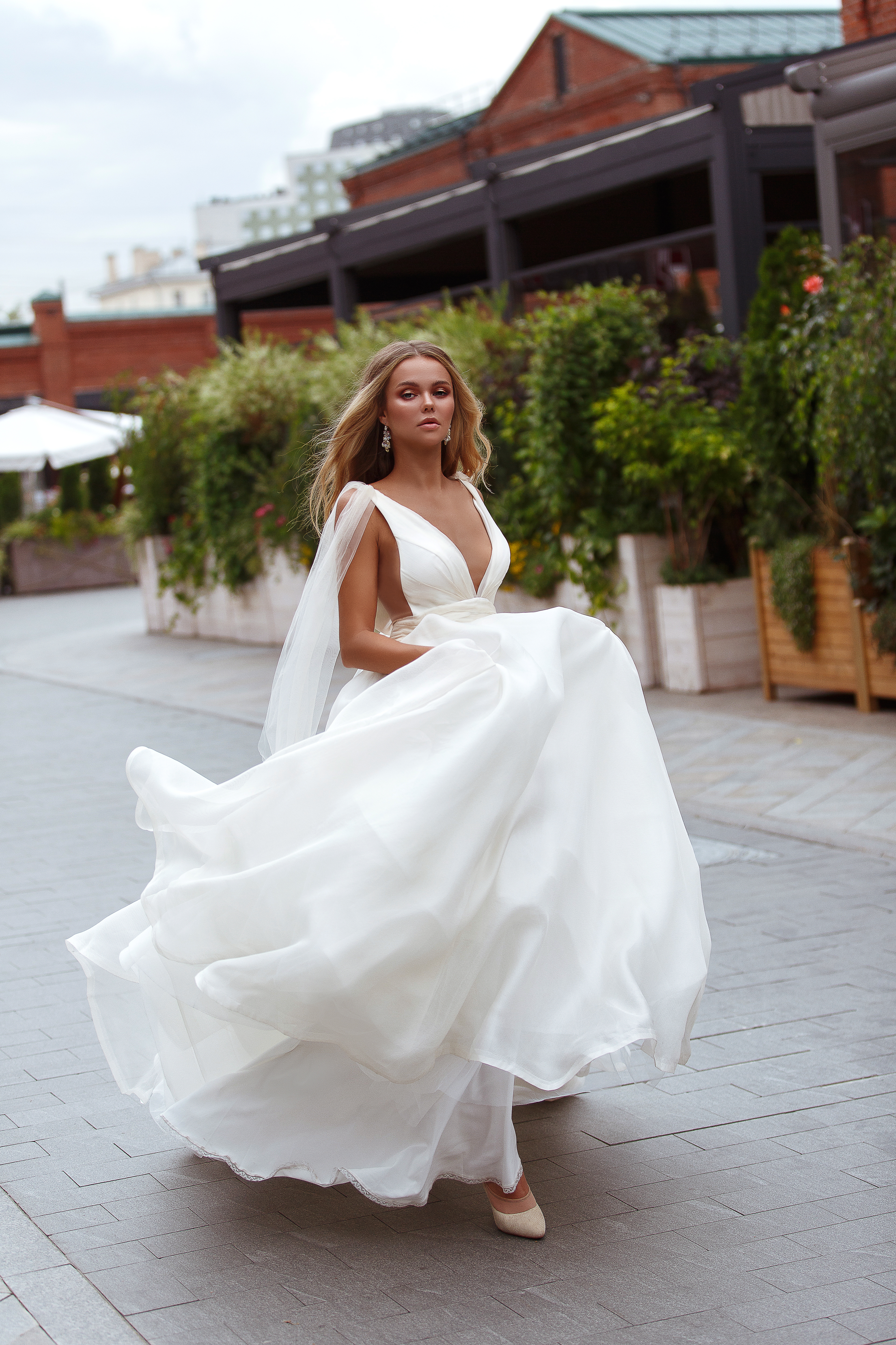 Свадебное платье «Эльба» Рара Авис из коллекции Флорал Парадайз 2018 года фото, цена