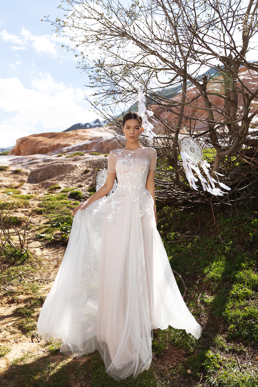 Свадебное платье «Шайни» Куклы — купить в Краснодаре платье Шайни из коллекции «Прекрасный день» 2020