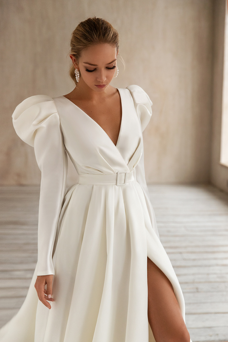 Свадебное платье «Тайра» Евы Лендел — купить в Екатеринбурге платье Тайра из коллекции "Меньше значит больше"2021