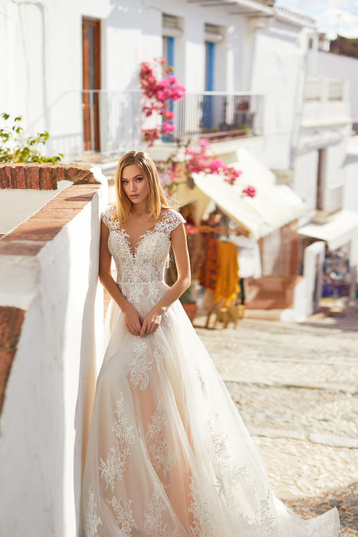 Свадебное платье «21004» LUSSANO BRIDEL — купить в Краснодаре из коллекции 2021 Essential