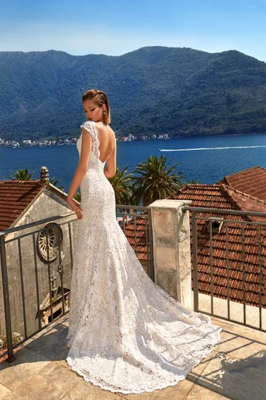 Свадебное платье Ундин Армония — купить в Волгограде платье Ундин из коллекции Коллекции 2018 Ундин