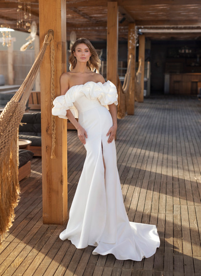 Best wedding dresses by Romanova Atelier