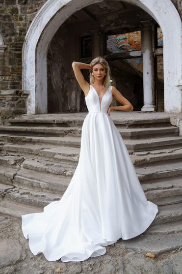Купить свадебное платье «Маритта» Сонеста из коллекции 2022 года в салоне «Мэри Трюфель»