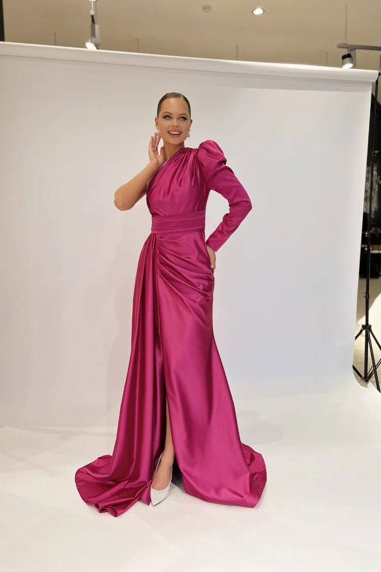 Купить вечернее платье Арт.4581 из вечерней коллекции в салоне «Мэри Трюфель» Арт.4581