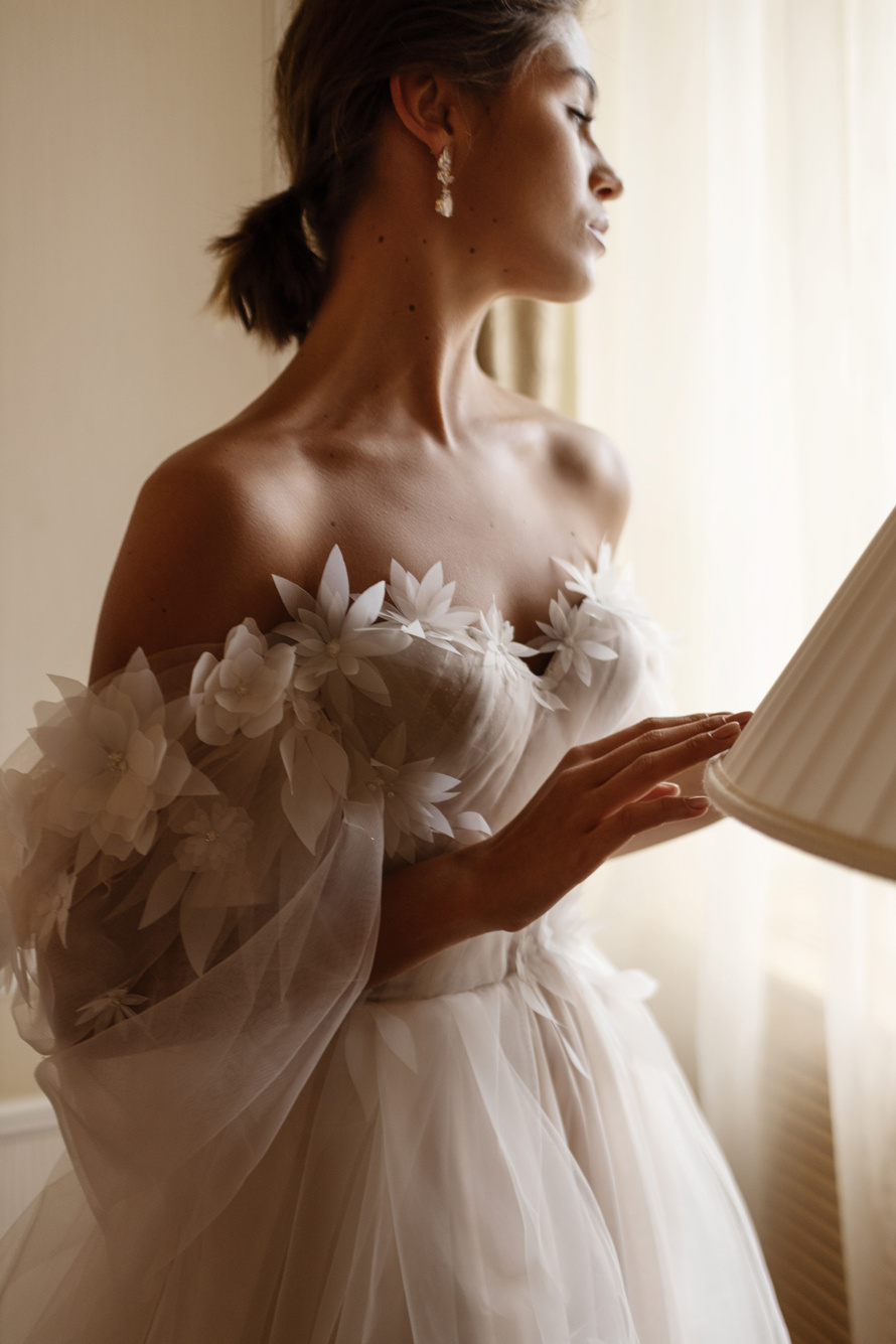 Купить свадебное платье «Нуаж» Анна Кузнецова из коллекции Муза 2022 года в салоне «Мэри Трюфель»