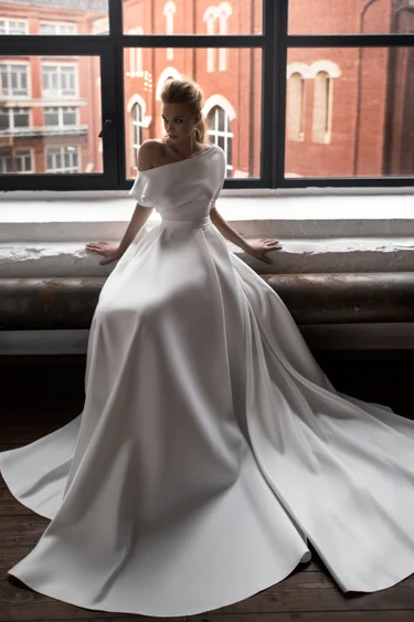 Купить свадебное платье «Рири» Натальи Романовой из коллекции Пьюр 2018 в Екатеринбурге недорого Рири