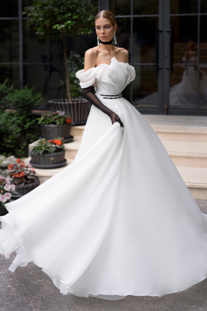 Купить свадебное платье «Лиджин» Татьяна Каплун из коллекции Дыхание Времени 2023 года в салоне «Мэри Трюфель»