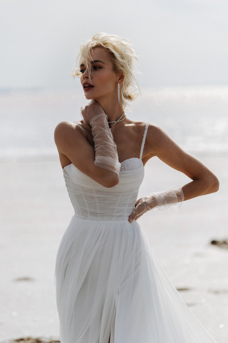 Купить свадебное платье «Лилиан» Наталья Романова из коллекции Блаш 2022 года в салоне «Мэри Трюфель»