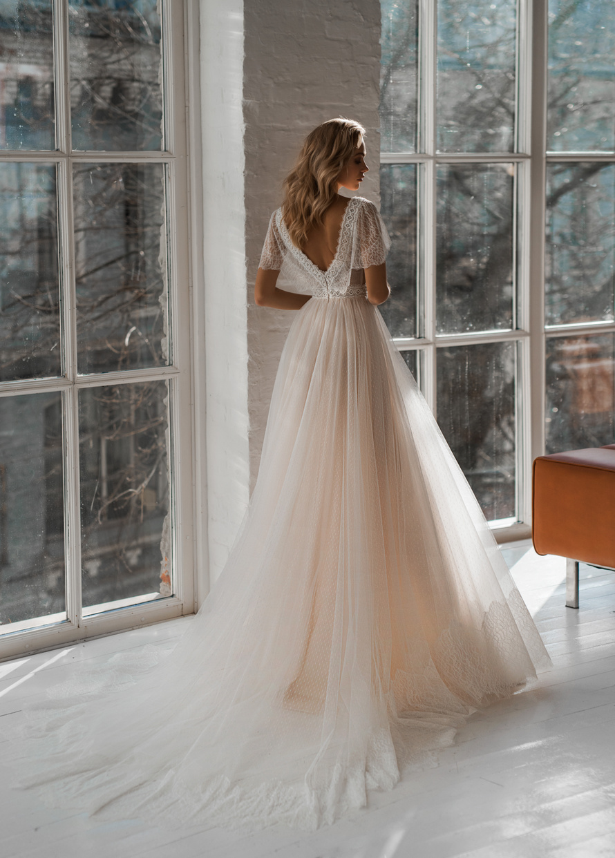 Купить свадебное платье «Альба» Натальи Романовой из коллекции 2020 в салоне «Мэри Трюфель»