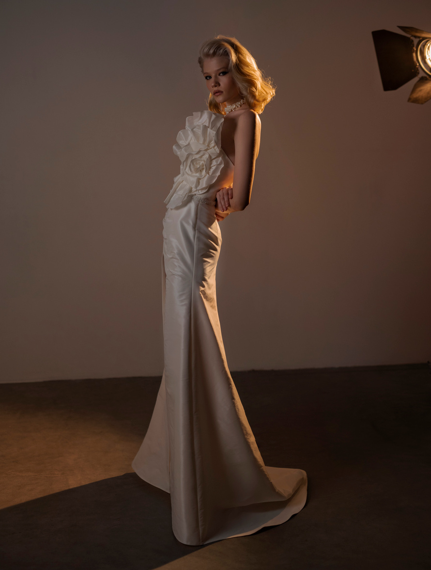 Купить свадебное платье Ариэль Эйв из коллекции 2023 года в салоне «Мэри Трюфель»