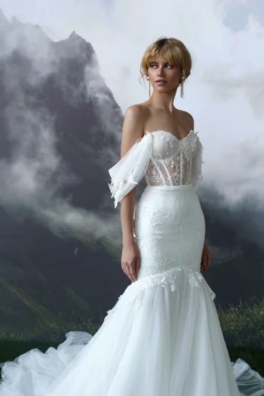 Купить свадебное платье «Джансая» Бламмо Биамо из коллекции Сказка 2022 года в салоне «Мэри Трюфель» Джансая