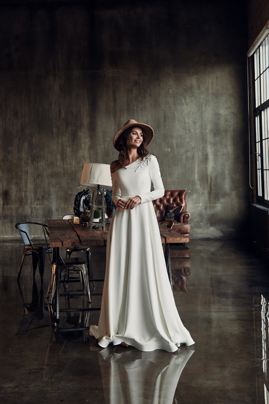 Купить свадебное платье «Кортни» Натальи Романовой из коллекции 2020 в салоне «Мэри Трюфель»