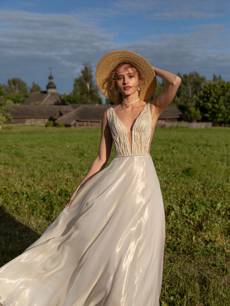 Купить свадебное платье «Гарда» Рара Авис из коллекции Сан Рей 2020 года в интернет-магазине