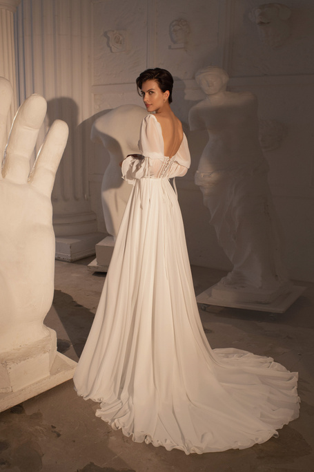 Купить свадебное платье «Лин» Кукла из коллекции Олимп 2022 года в салоне «Мэри Трюфель»
