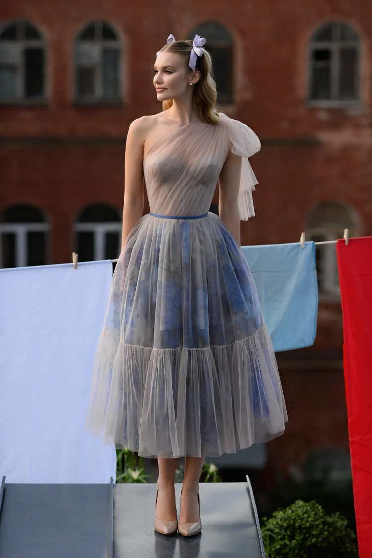 Купить вечернее платье «Алусэя» из вечерней коллекции 2025 в салоне «Мэри Трюфель» Алусэя