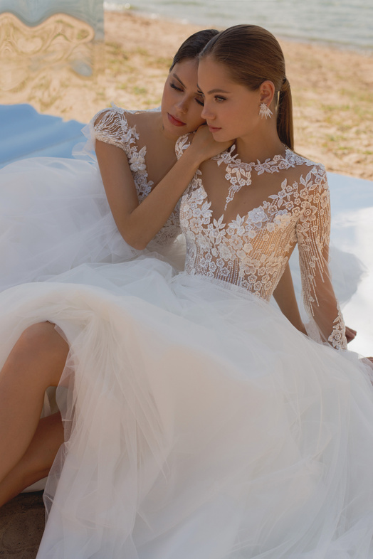 Свадебное платье «Джуно» Strekkoza — купить в Краснодаре платье Джуно из Nuvole Nella Sabbia Стреккоза 2020