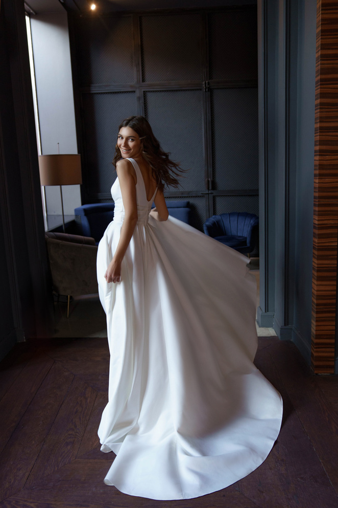 Купить свадебное платье «Мэй» Сониа Солей Эир из коллекции 2023 года в салоне «Мэри Трюфель»
