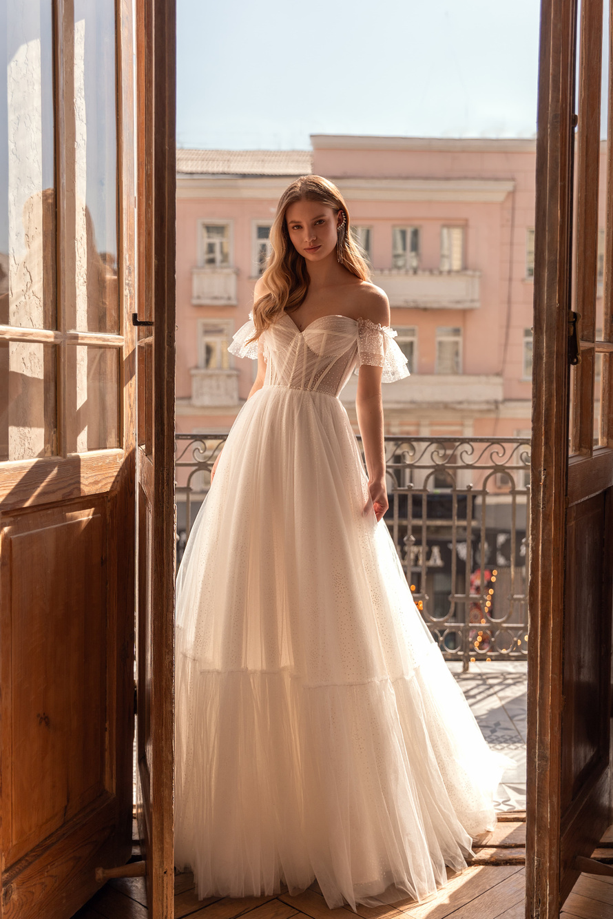 Купить свадебное платье «Фабиан» Евы Лендел из коллекции 2022 в «Мэри Трюфель»