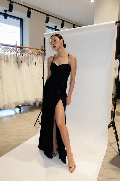 Купить вечернее платье из вечерней коллекции 2025 в салоне «Мэри Трюфель» Арт. 77-23