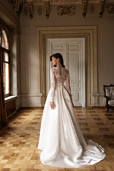 Купить свадебное платье «Блэки» Эстелавия из коллекции 2024 года в салоне «Мэри Трюфель» Блэки