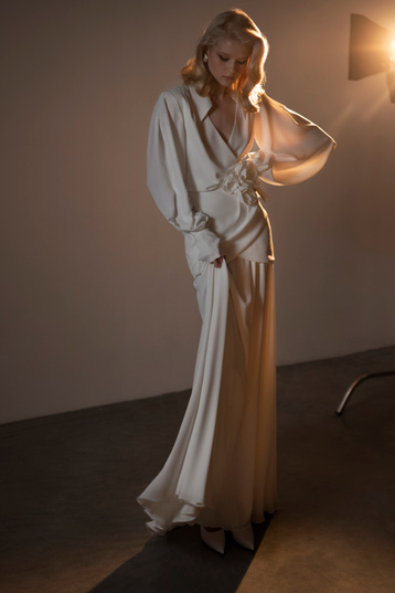 Купить свадебное платье Ричи Эйв из коллекции 2023 года в салоне «Мэри Трюфель»