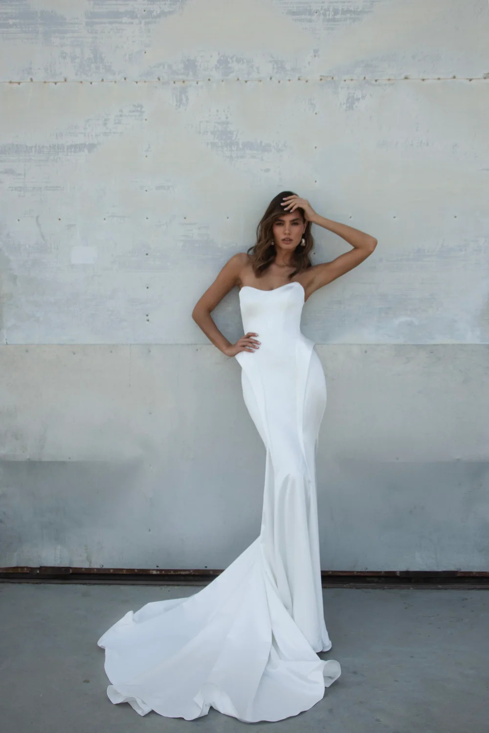 Лучшие атласные свадебные платья