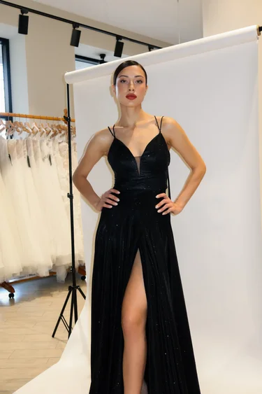 Купить вечернее платье из вечерней коллекции 2025 в салоне «Мэри Трюфель» Арт. 298-12