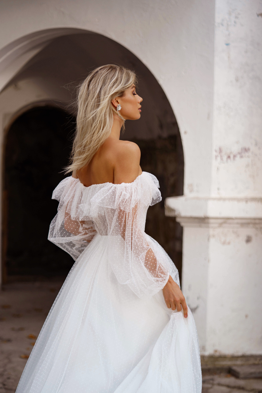 Купить свадебное платье «Левинс» Сонеста из коллекции 2022 года в салоне «Мэри Трюфель»