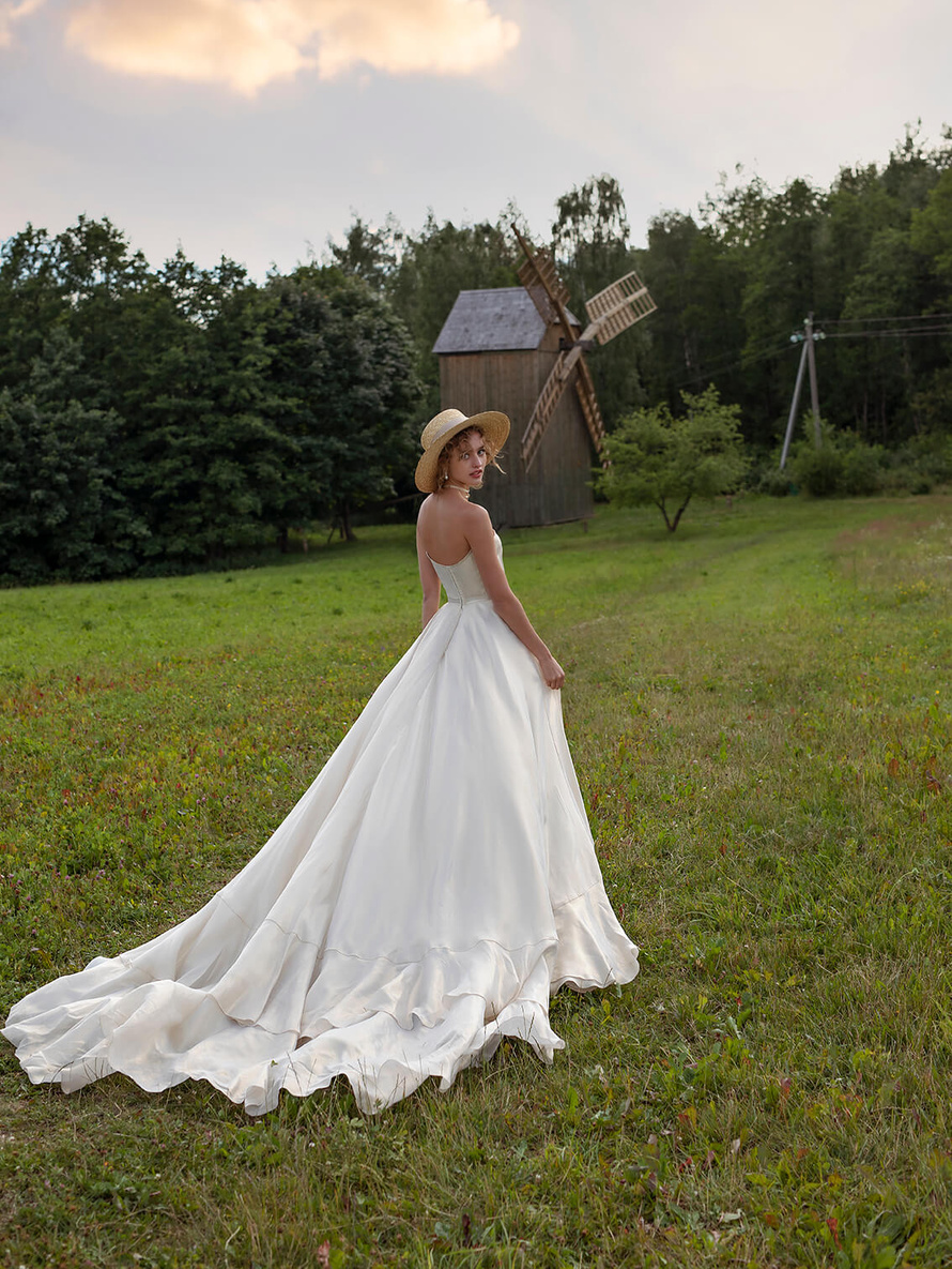 Купить свадебное платье «Лисса» Рара Авис из коллекции Сан Рей 2020 года в интернет-магазине