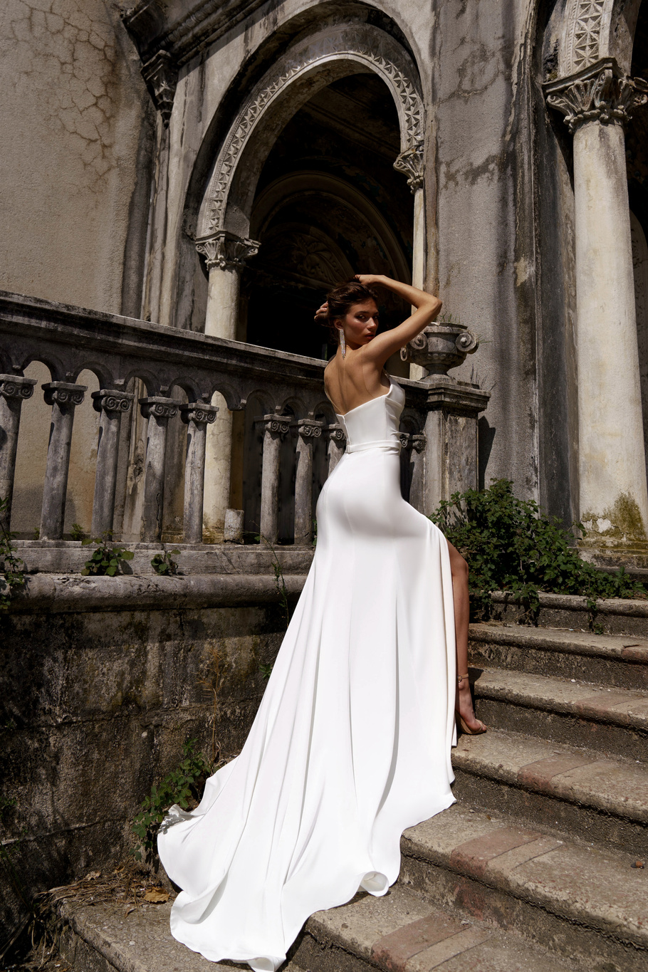 Купить свадебное платье «Джиа» Натальи Романовой из коллекции Сандримс 2023 года в салоне «Мэри Трюфель»
