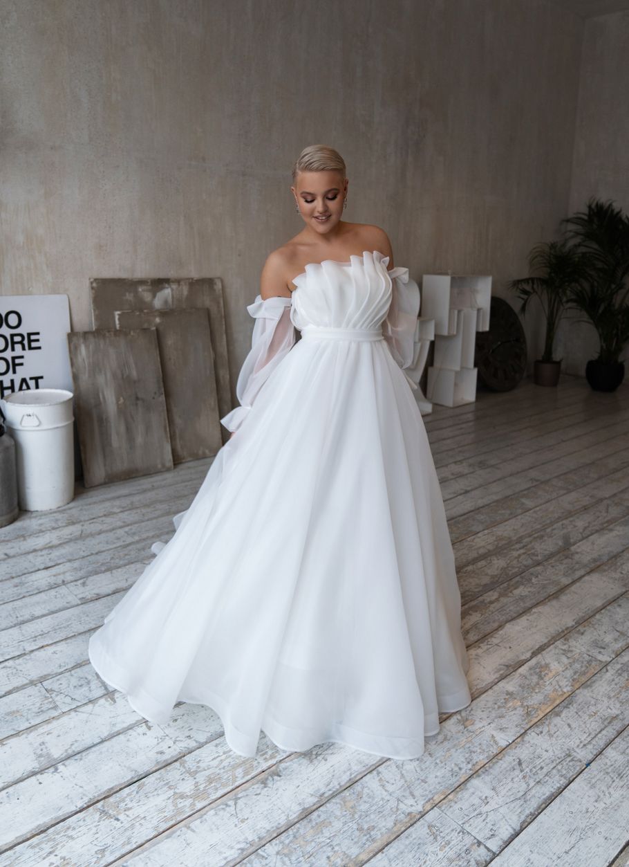 45 лучших свадебных платьев большого размера