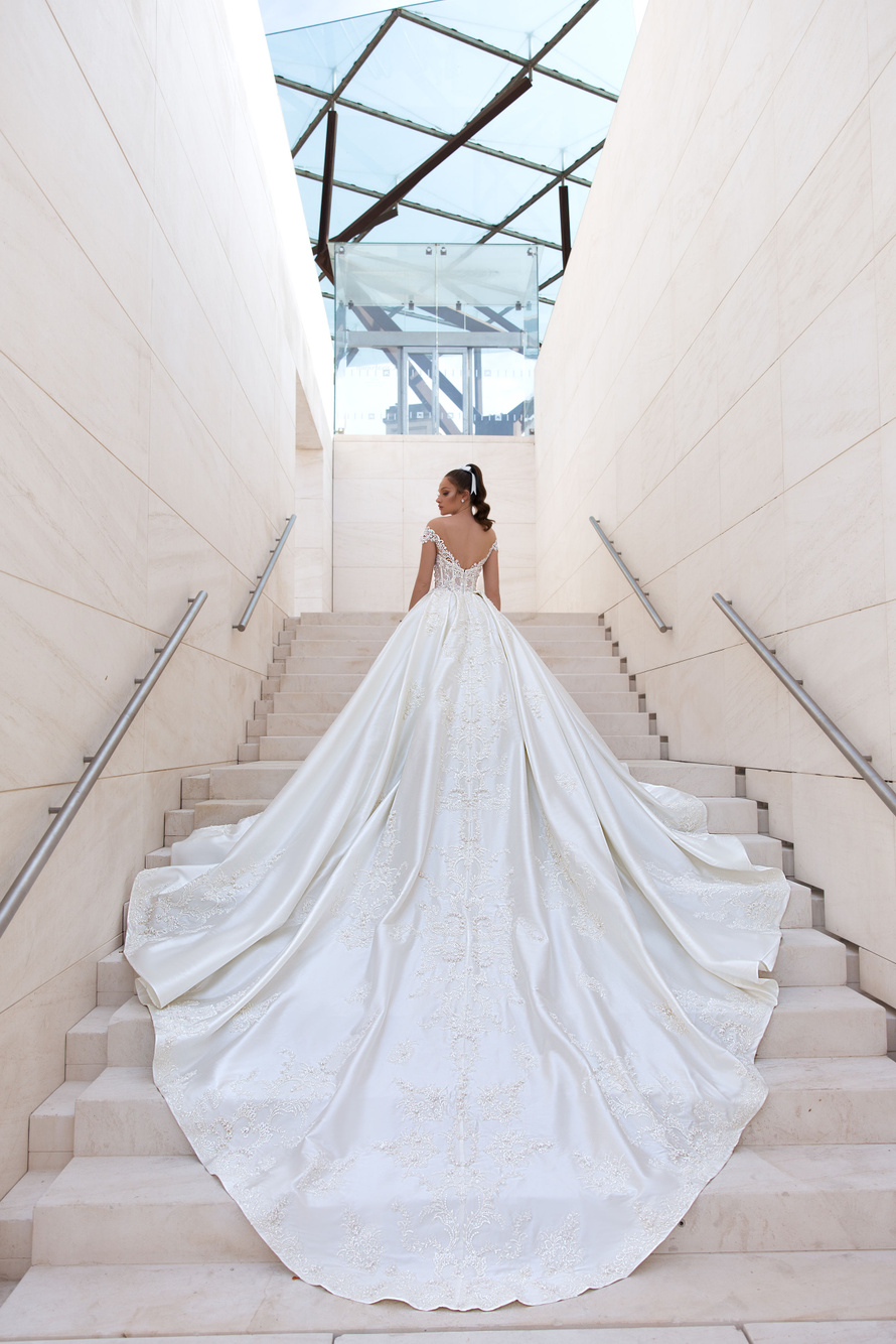 Свадебное платье «Наварра» Кристал Дизайн — купить в Краснодаре платье Наварра из коллекции "2020"