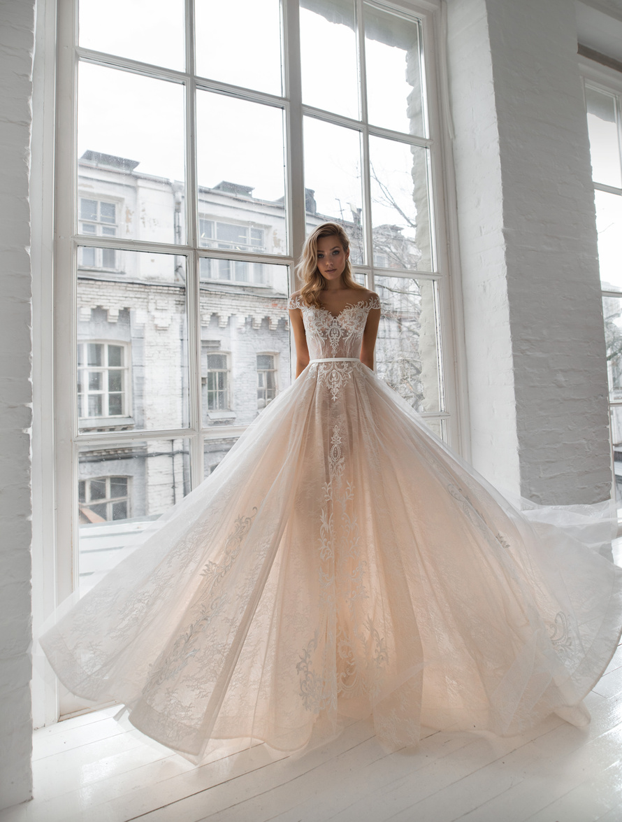 Купить свадебное платье «Амели» Натальи Романовой из коллекции 2020 в салоне «Мэри Трюфель»
